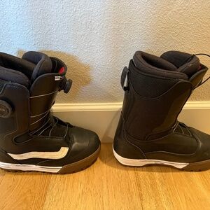 Vans Aura Pro Snowboard Boots Mens Size 8 Almost New